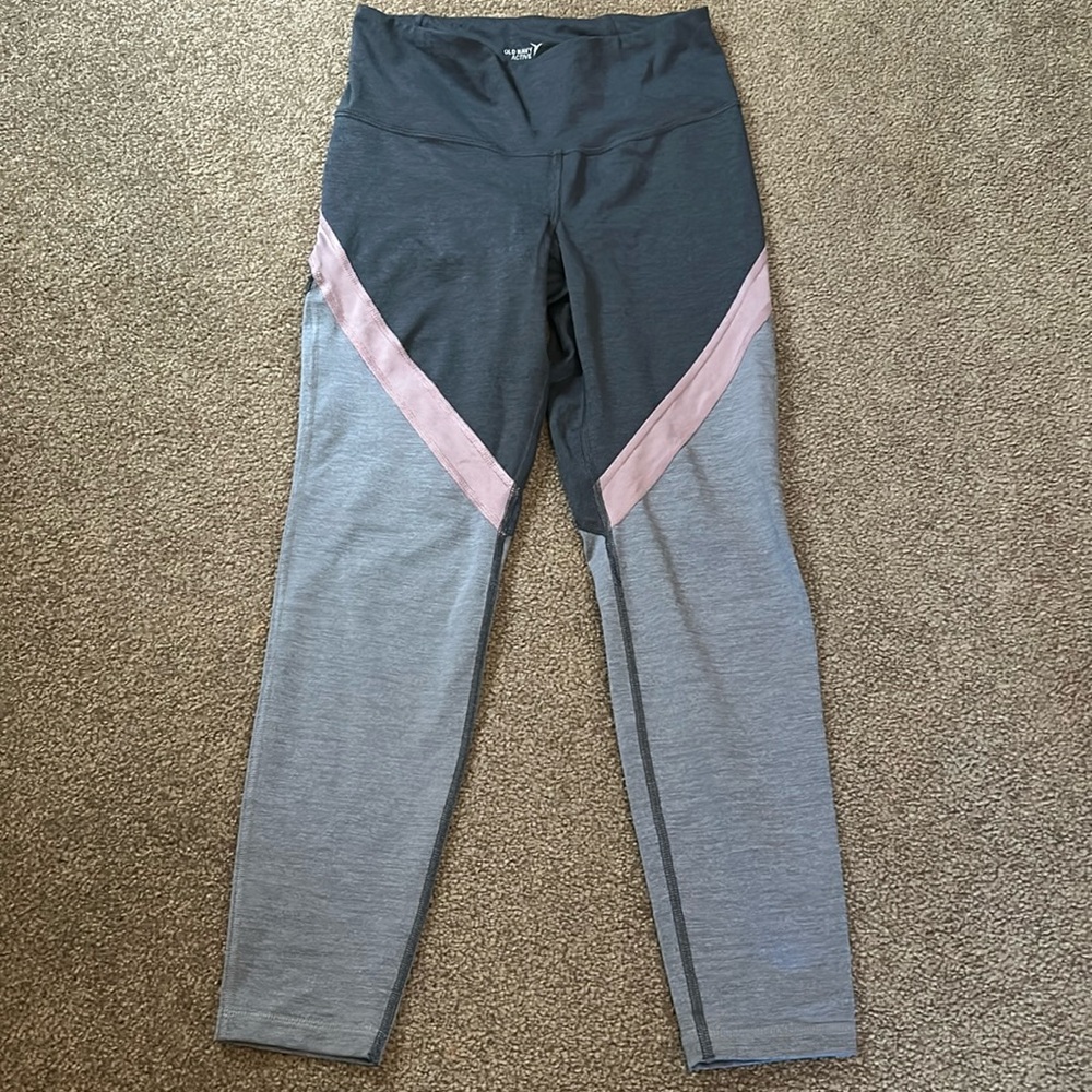 Old Navy Active grey / pink sport pants size medium
